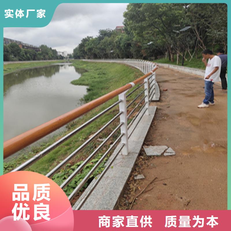 复合管公路护栏性能良好