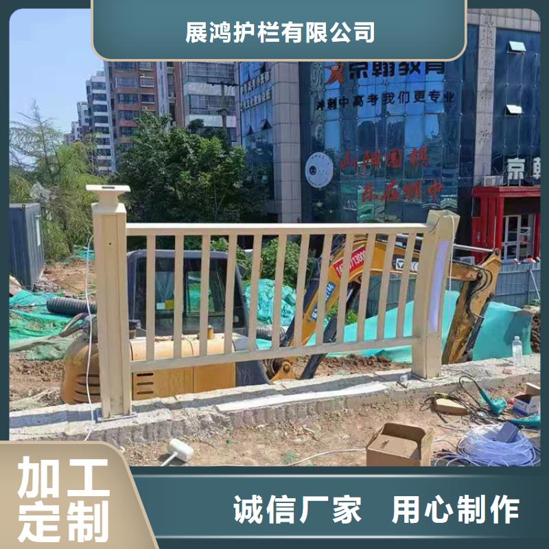 镀锌管景观河道栏杆安装完成牢固耐用