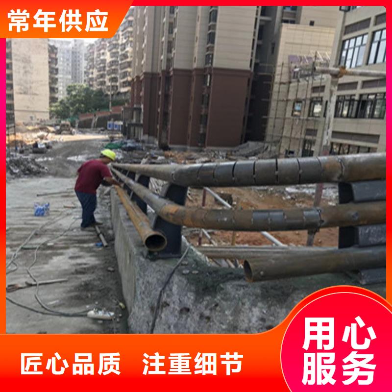 氟碳漆喷塑道路栏杆环保无污染