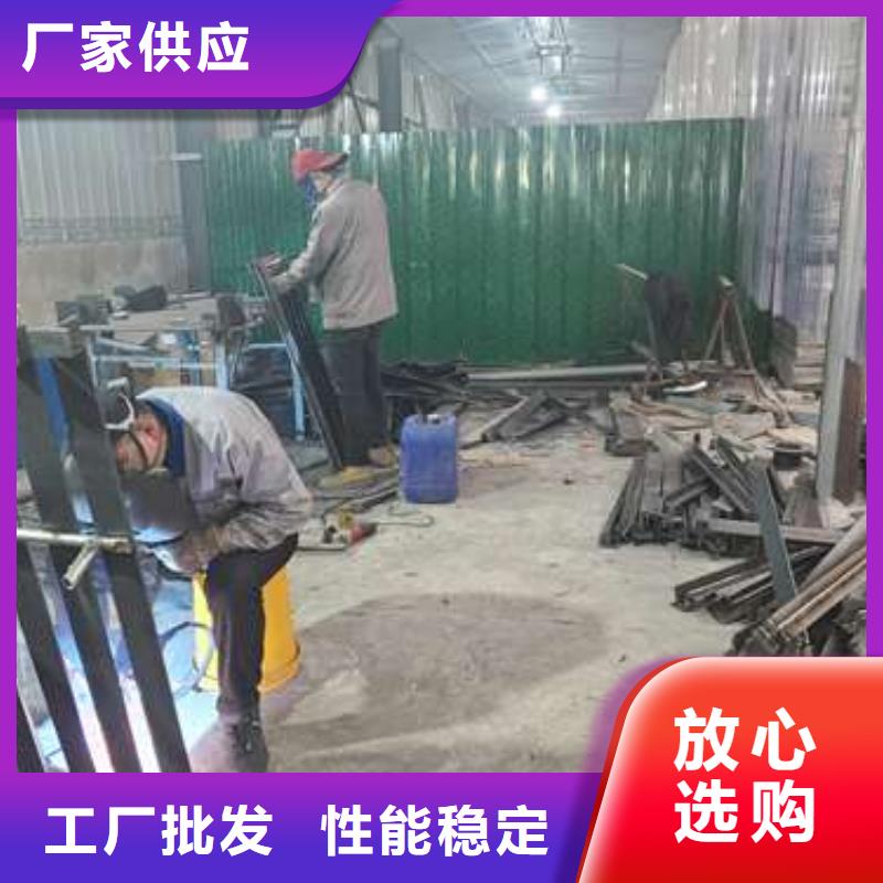 泌阳县不锈钢复合管道路护栏来厂实地考察