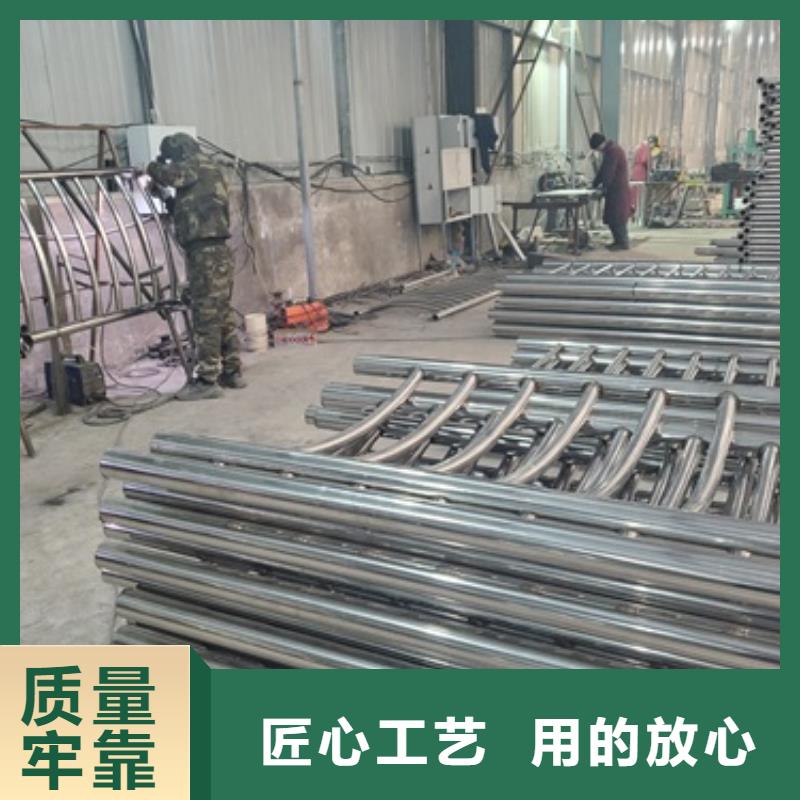 公路防撞护栏栏杆精选原材料