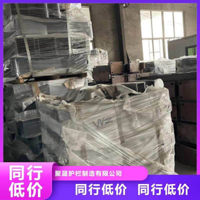 公路上的护栏放心选购