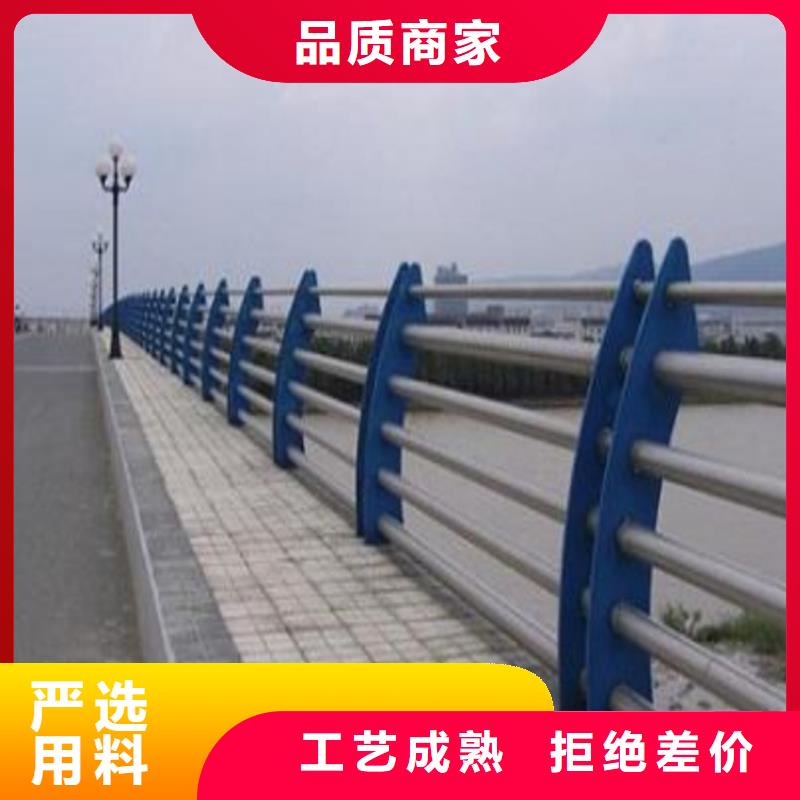 桥梁防撞护栏钢立柱河道栏板经久耐用