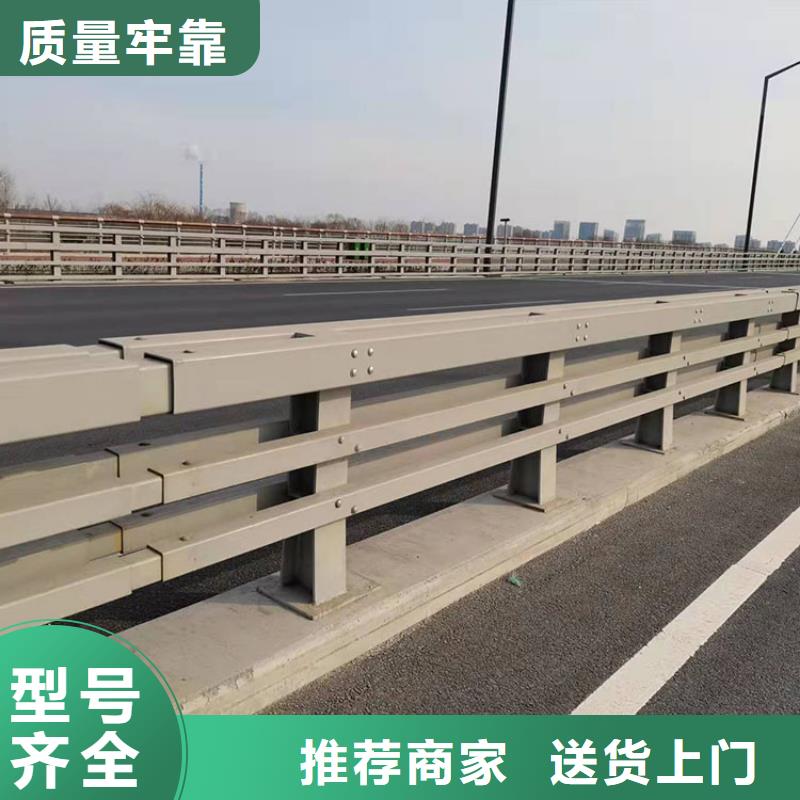 道路护栏使用寿命长