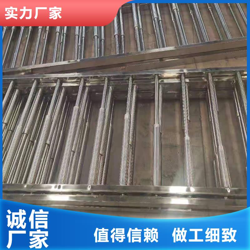 304不锈钢碳素钢复合管护栏制造商家