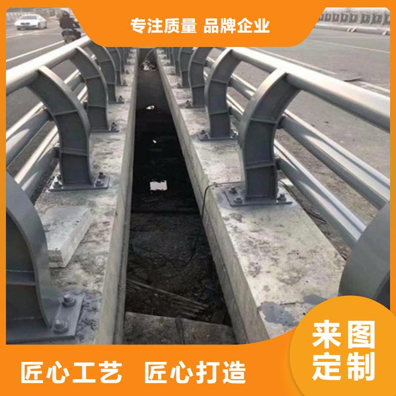 甄选：公路防撞护栏厂家