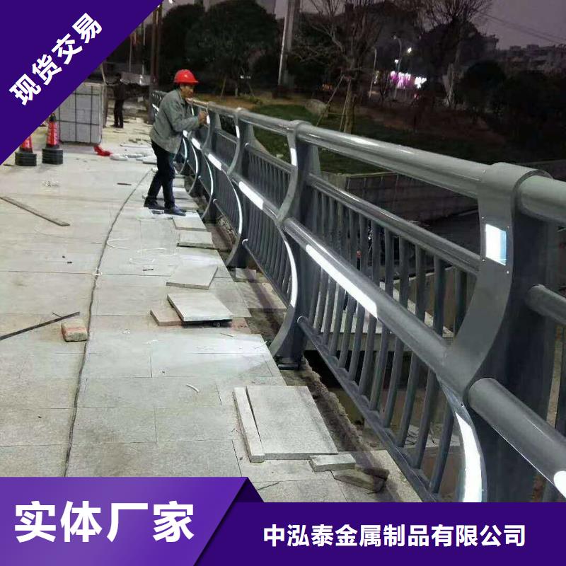 专业生产制造跨线桥外侧护栏